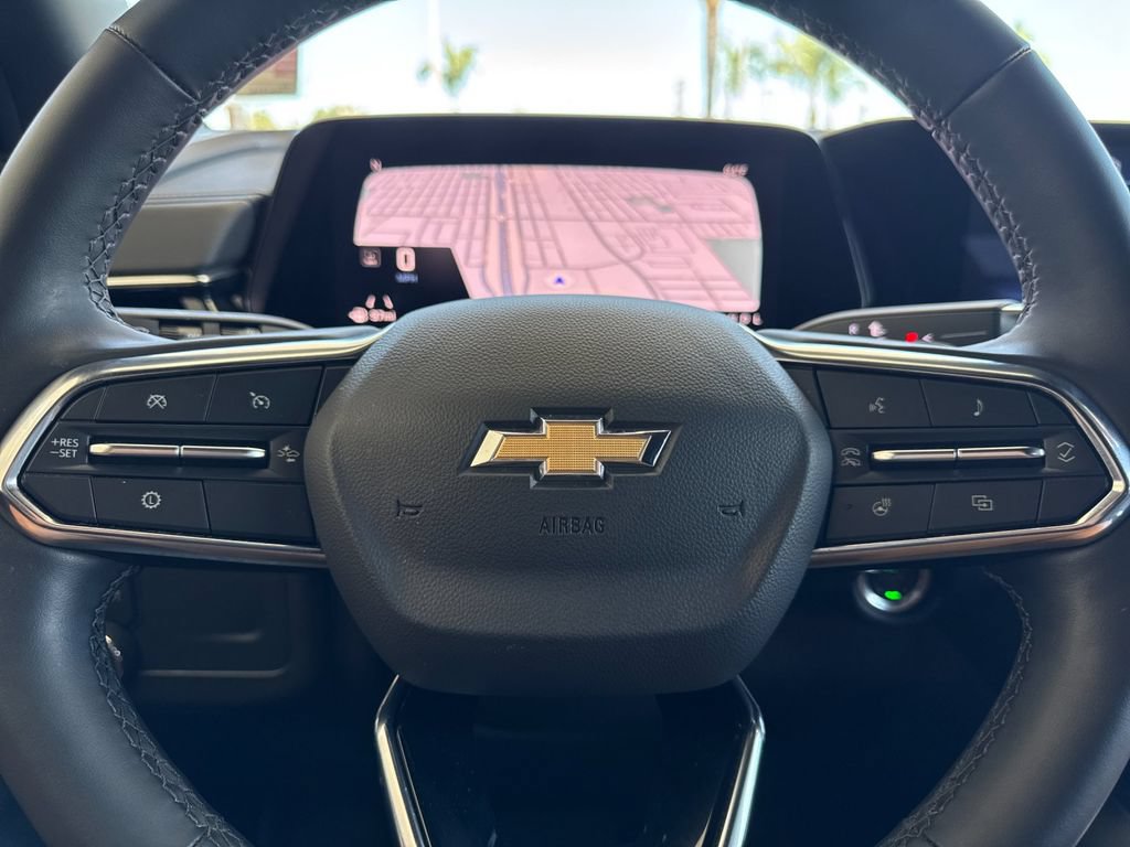 Used 2025 Chevrolet Suburban Premier RWD image 27