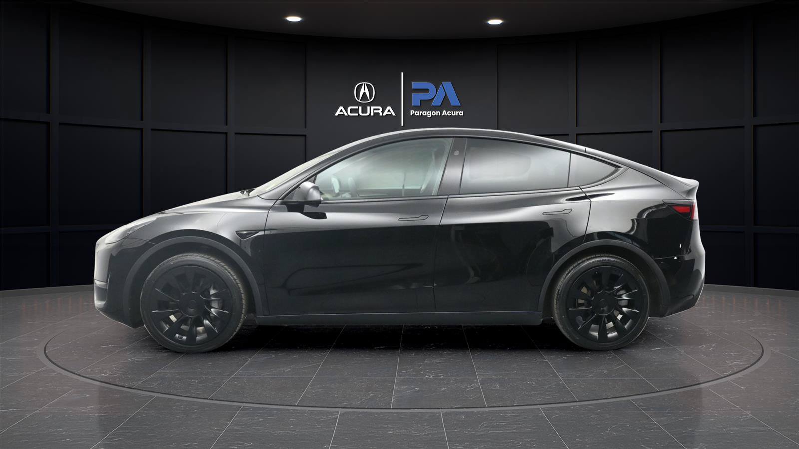 Used 2024 Tesla Model Y 2WD image 21