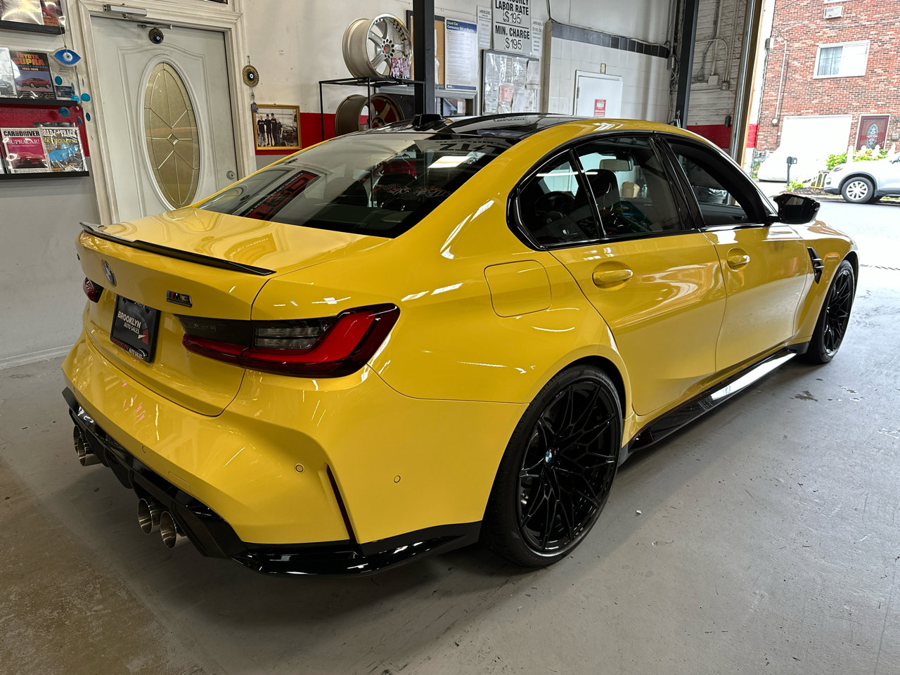 Used 2025 BMW M3 Competition w/ M Carbon Exterior Package image 5