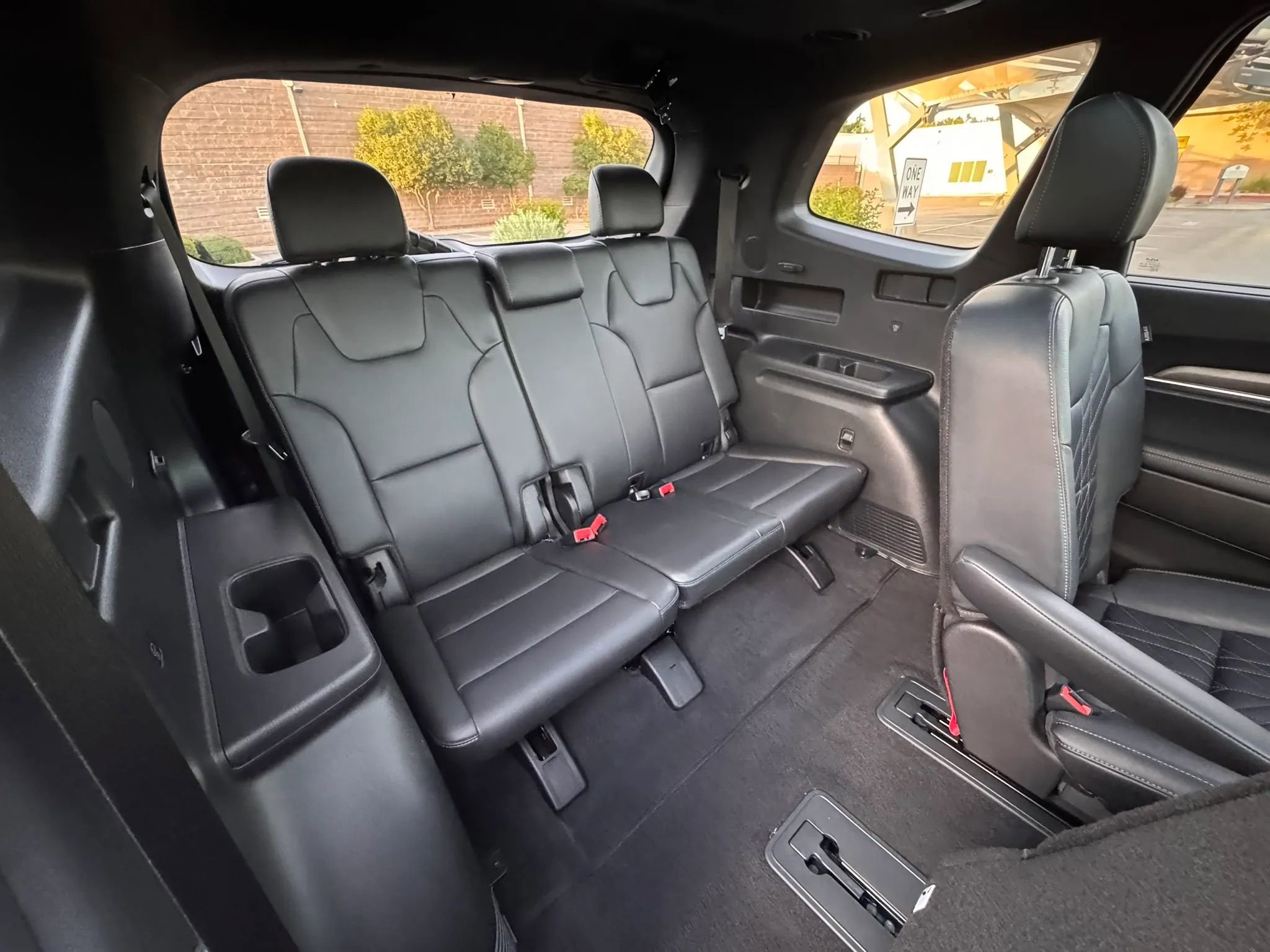 Used 2023 Kia Telluride SX Prestige X-Pro AWD/4WD image 16