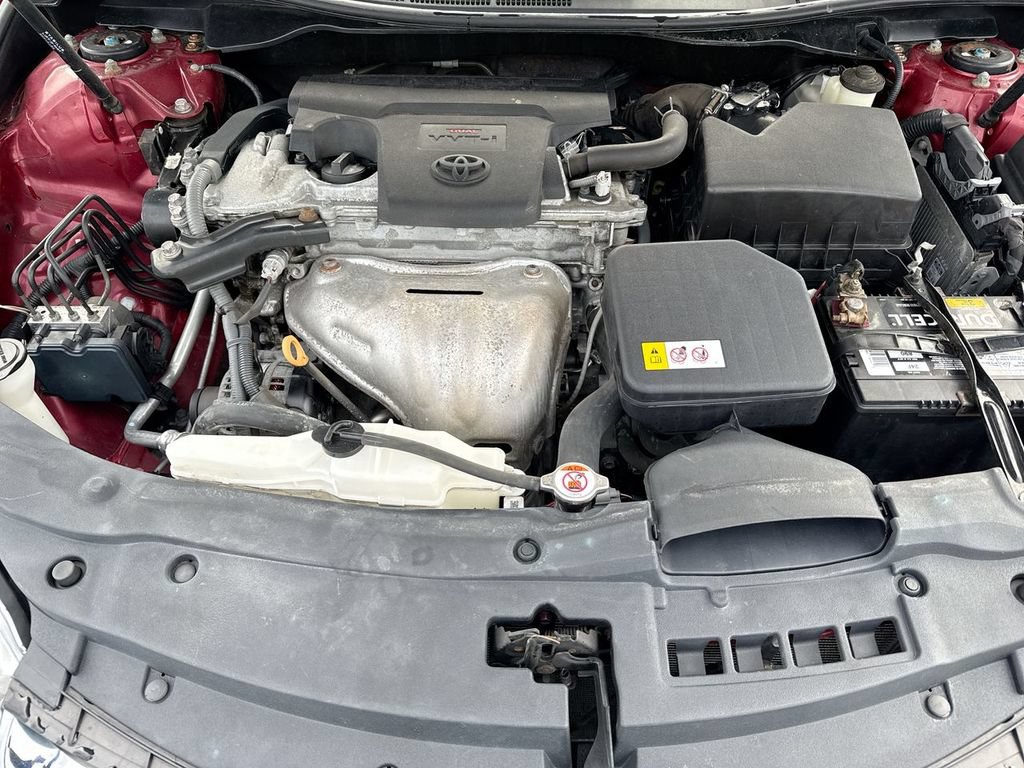 Used 2017 Toyota Camry XLE w/ Moonroof Package FWD image 26