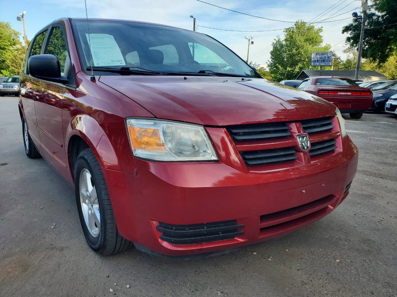 Used 2009 Dodge Grand Caravan SE image 1