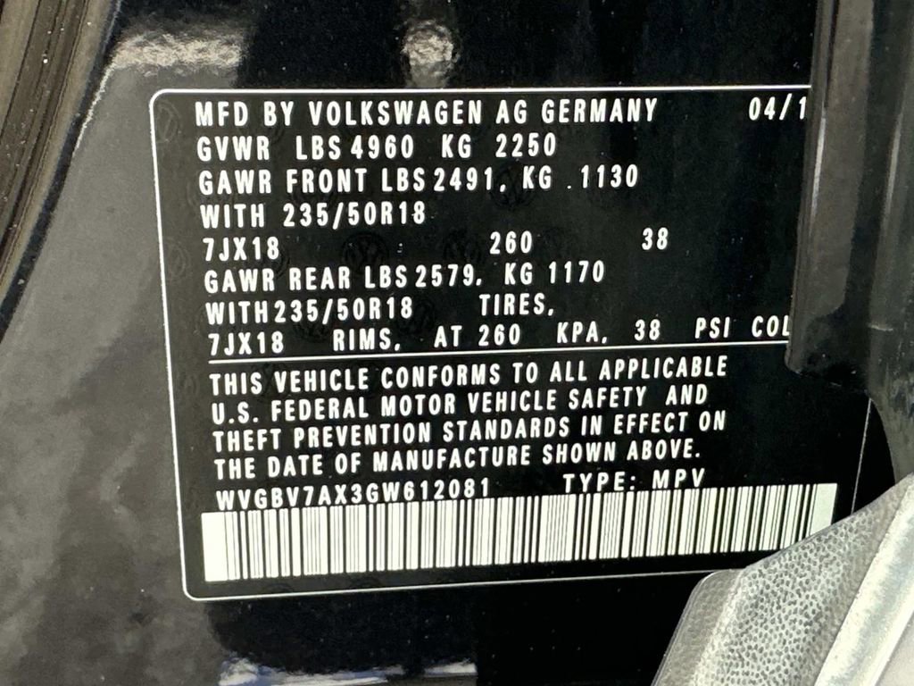 Used 2016 Volkswagen Tiguan SE image 32