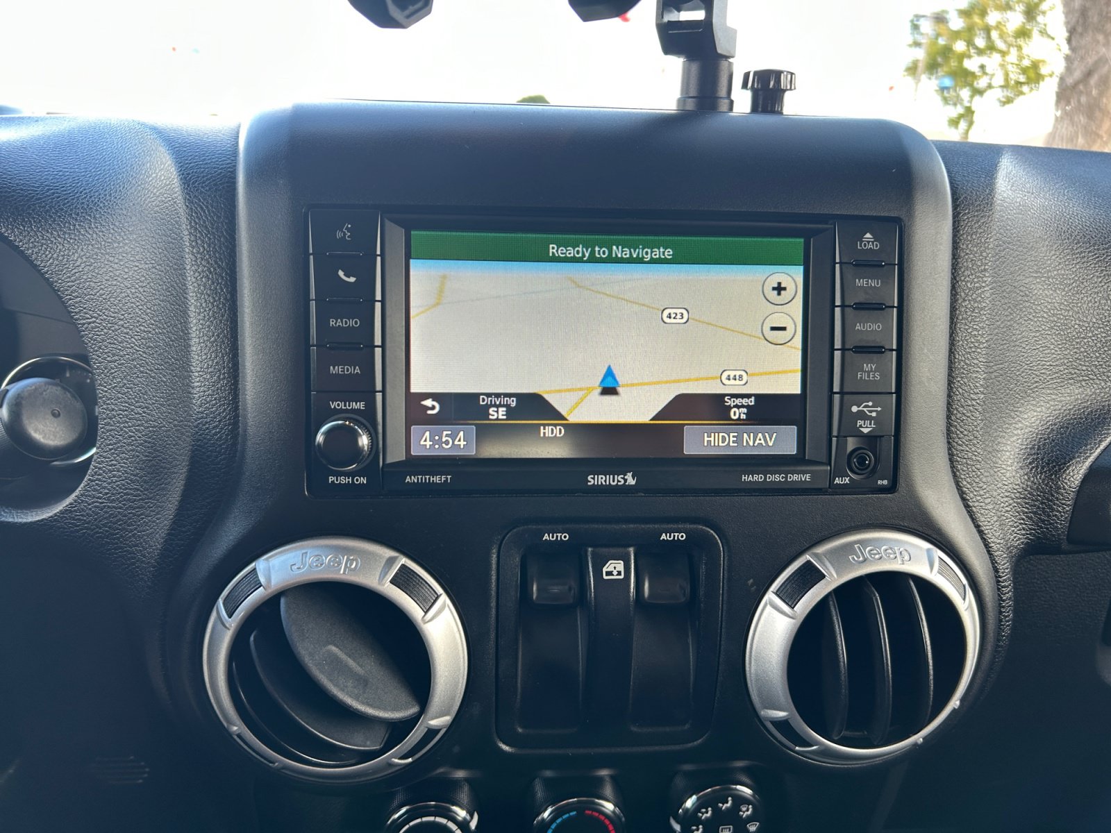 Used 2016 Jeep Wrangler Sahara w/ Connectivity Group AWD/4WD image 28