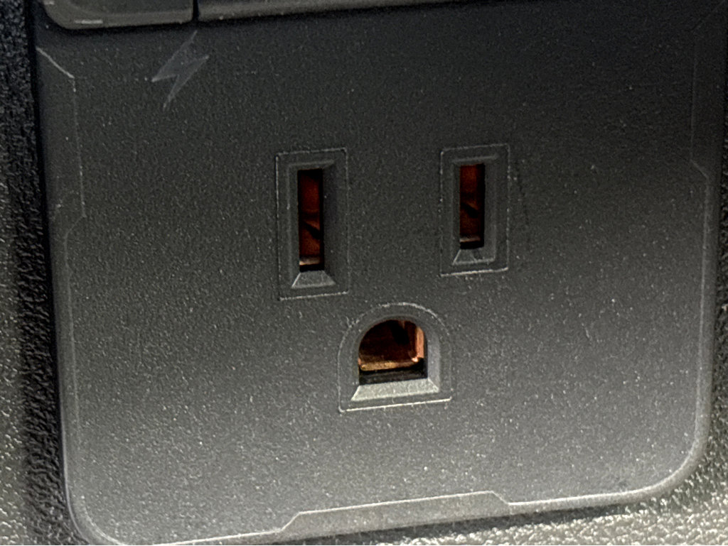 Used 2024 Chevrolet Colorado ZR2 image 27