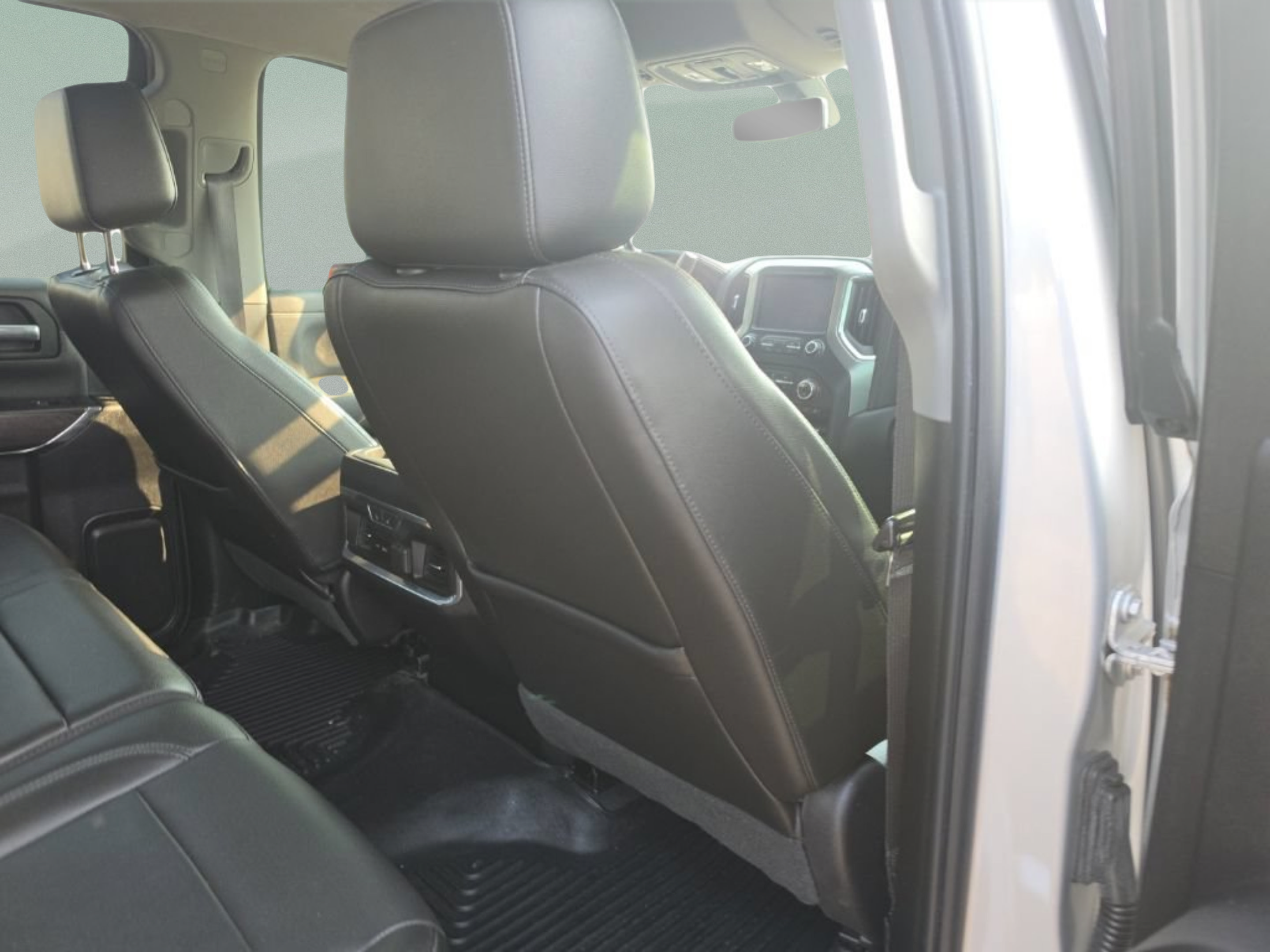 Used 2019 Chevrolet Silverado 1500 LTZ w/ LTZ Plus Package AWD/4WD image 21