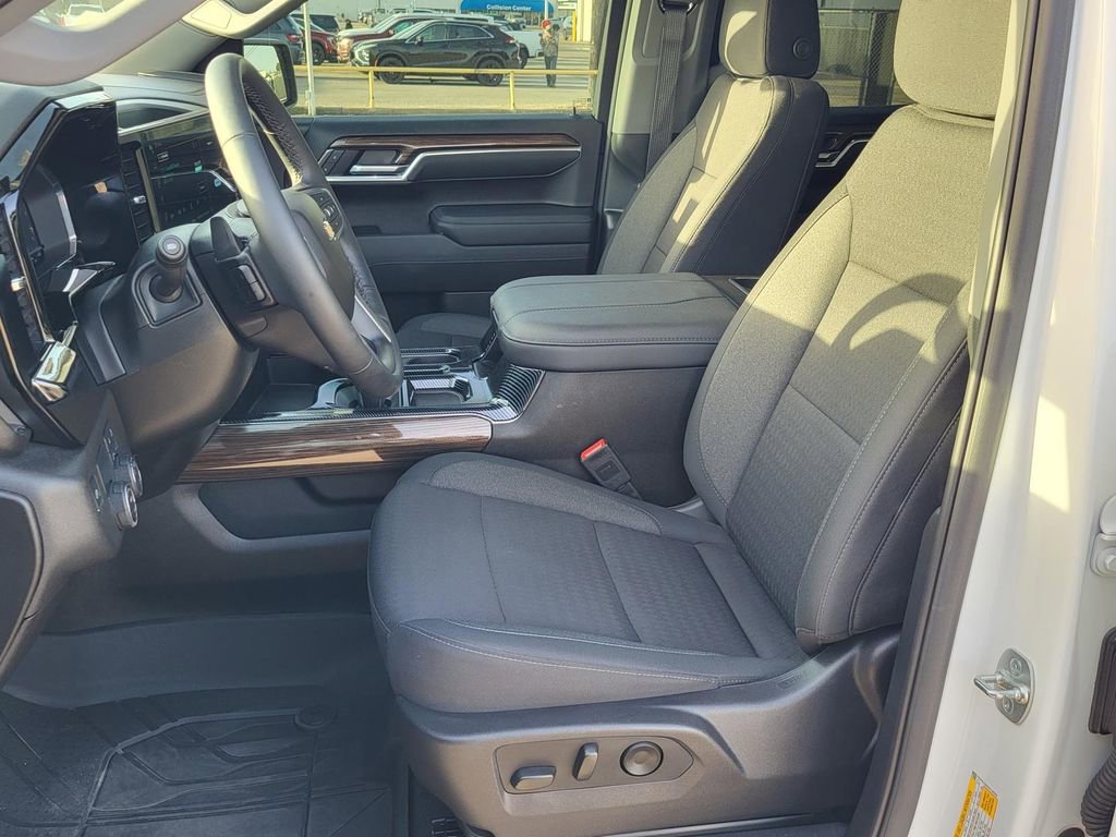 Certified 2025 Chevrolet Silverado 1500 LT w/ Safety Package image 16