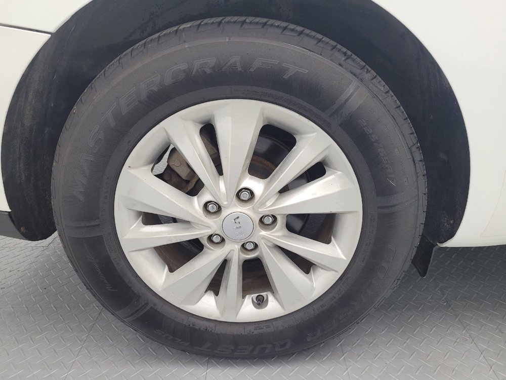 Used 2020 Kia Sedona L FWD image 31