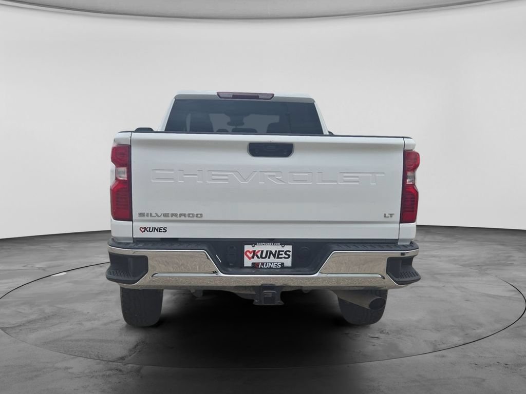Used 2024 Chevrolet Silverado 2500 LT AWD/4WD image 9