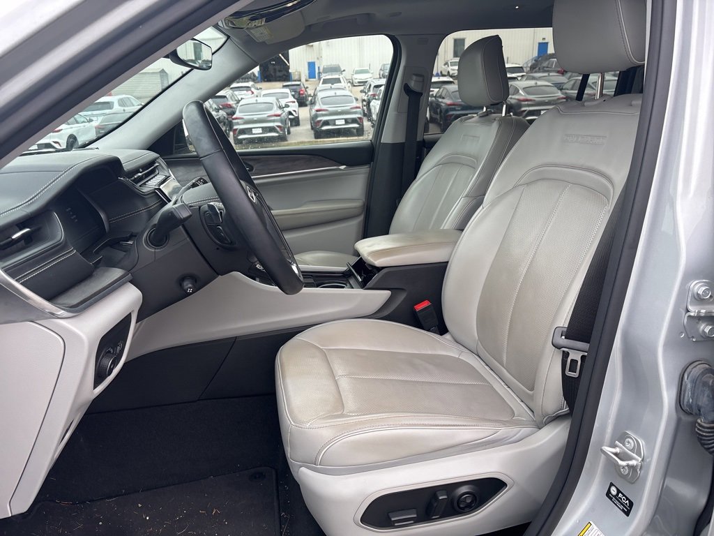 Used 2021 Jeep Grand Cherokee L Overland image 7