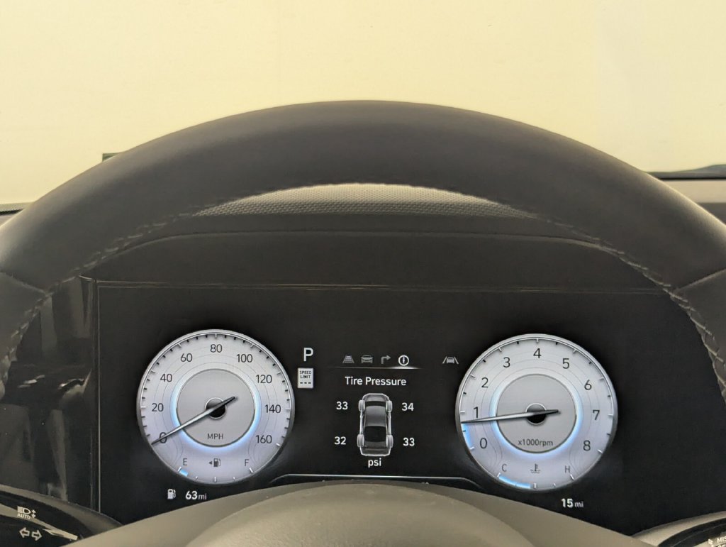 New 2026 Hyundai Elantra Limited FWD image 17