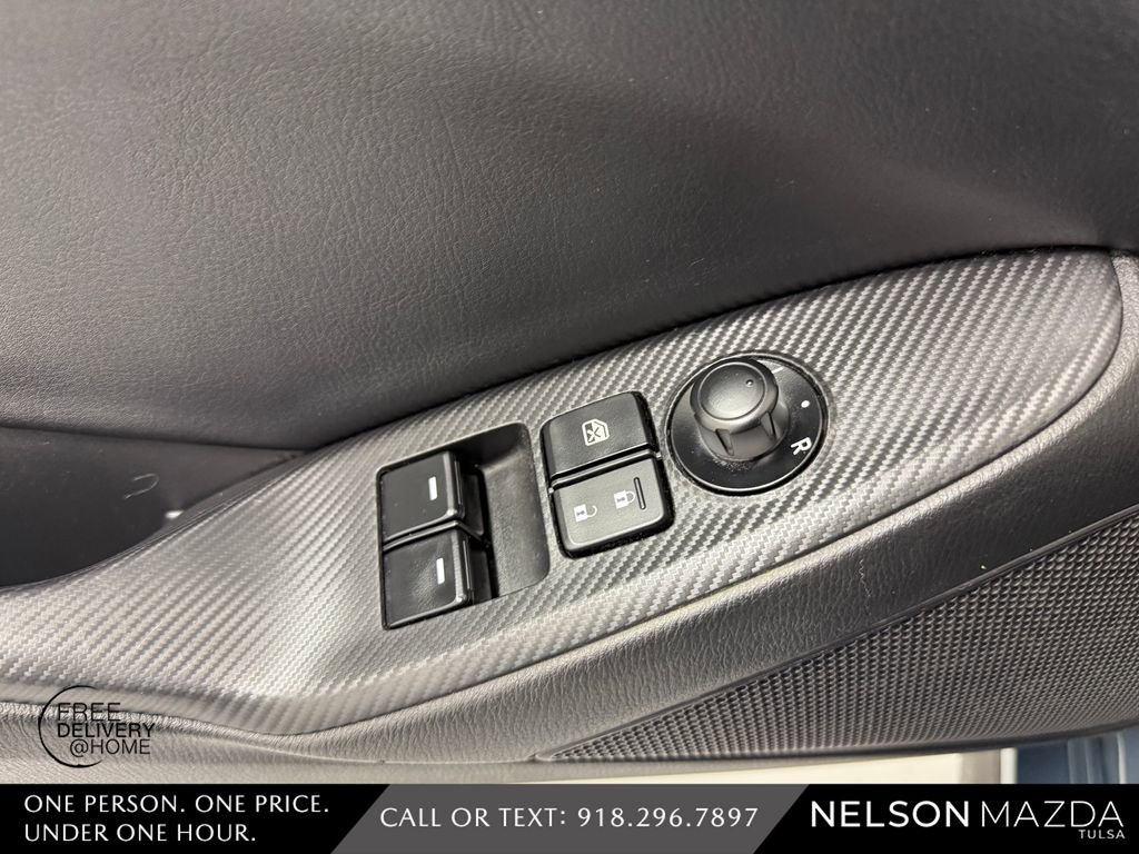 Used 2020 MAZDA MX-5 Miata Grand Touring w/ Appearance Package RWD image 23