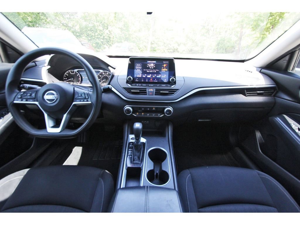 Used 2022 Nissan Altima 2.5 SV image 11