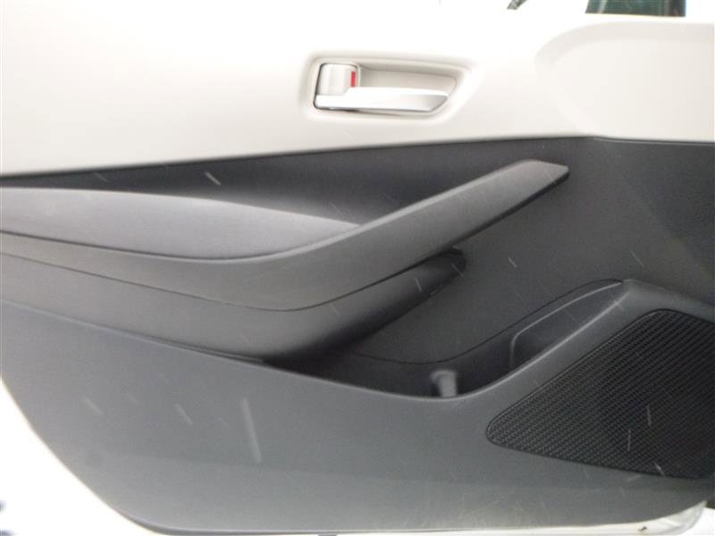 Used 2021 Toyota Corolla LE image 15