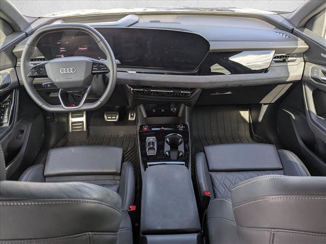 Used 2025 Audi SQ6 e-tron Premium Plus AWD/4WD image 14