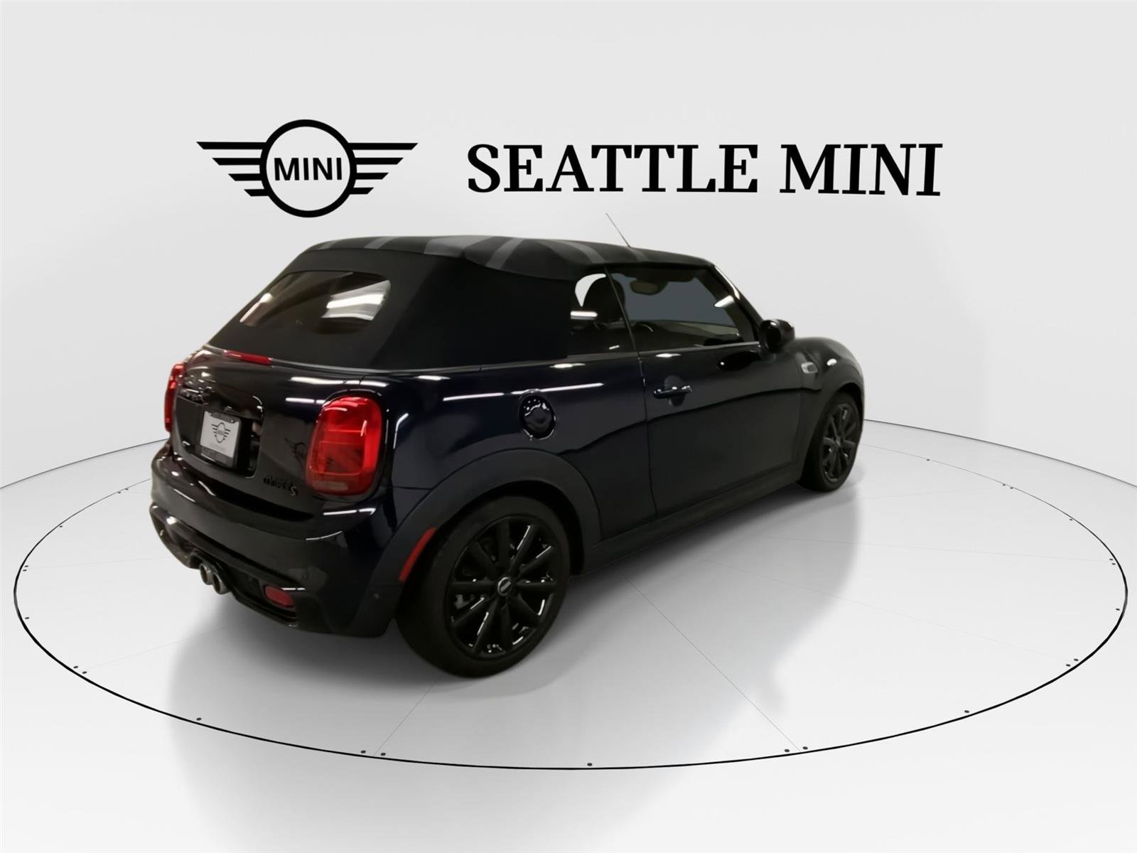 Used 2021 MINI Cooper S image 11