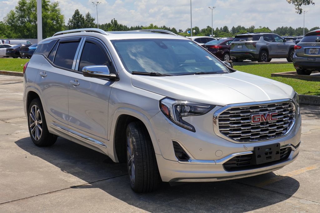 Used 2019 GMC Terrain Denali w/ Advanced Safety Package FWD image 25