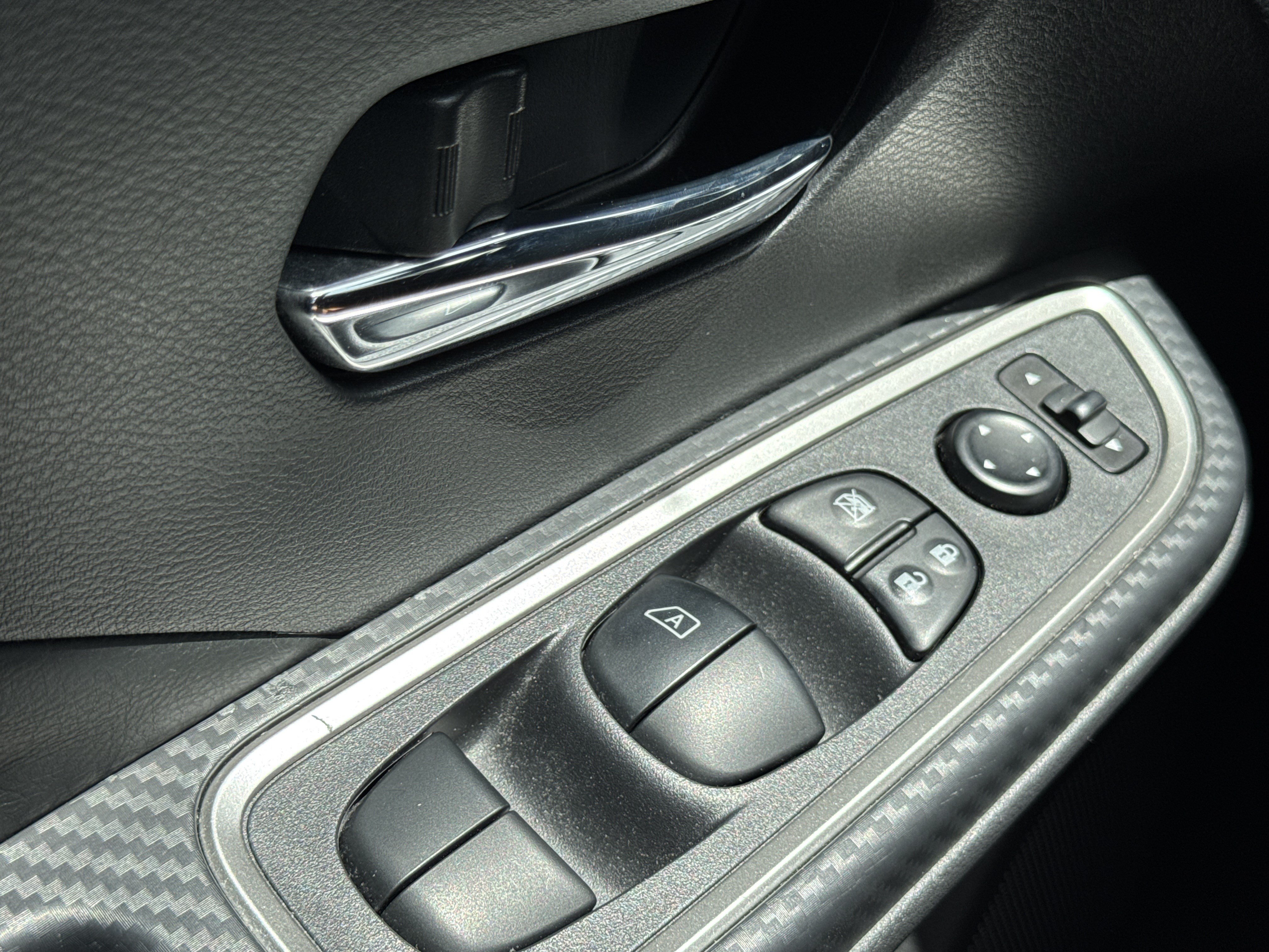 Used 2023 Nissan Versa SR w/ Trunk Package FWD image 21