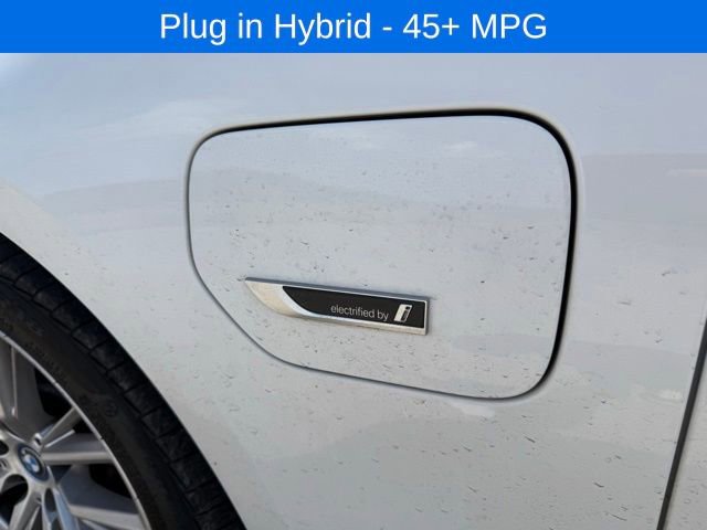 Used 2023 BMW 330e xDrive w/ Driving Assistance Package image 11