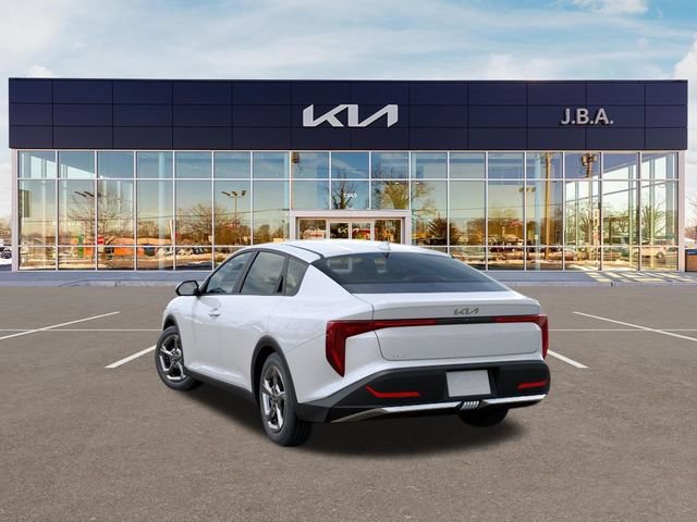New 2026 Kia K4 FWD image 4