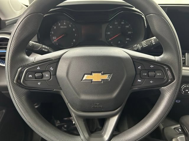 Used 2024 Chevrolet Trax LS w/ LS Convenience Package FWD image 18