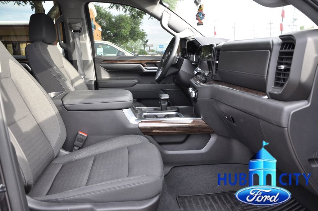 Used 2024 GMC Sierra 1500 Elevation RWD image 16