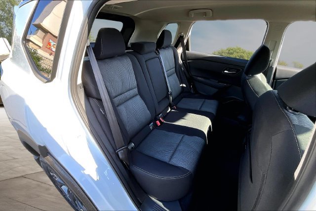 New 2026 Nissan Rogue SV FWD image 9
