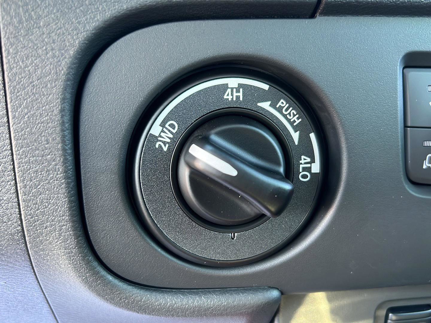 New 2026 Nissan Frontier PRO-4X w/ Pro-4x Convenience Package image 29