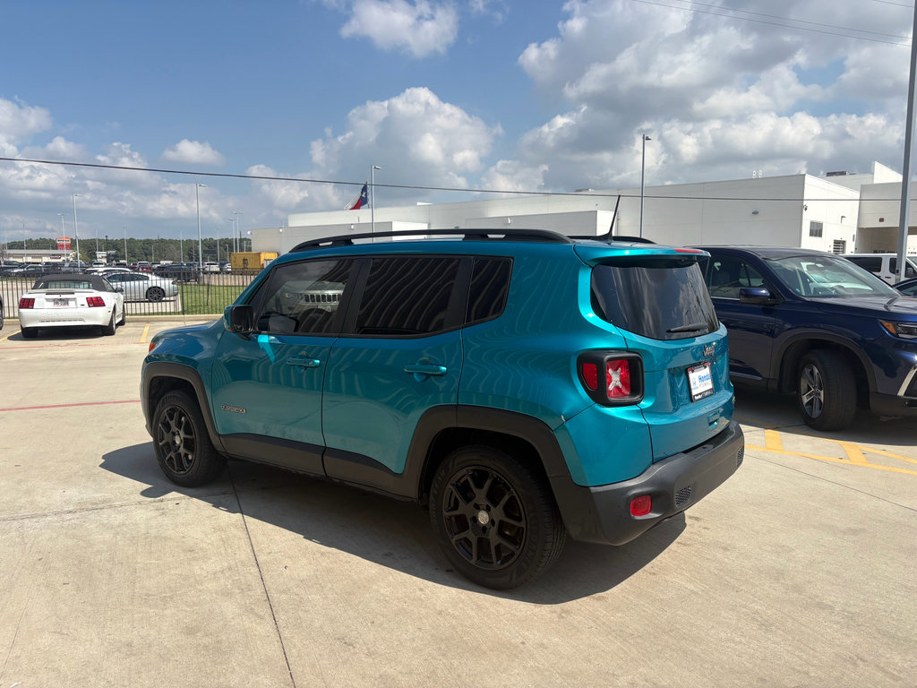 Used 2020 Jeep Renegade Latitude image 4