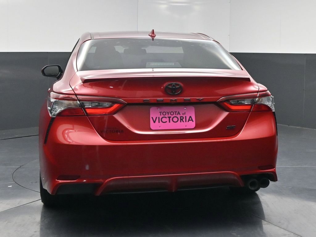 Used 2022 Toyota Camry SE image 16