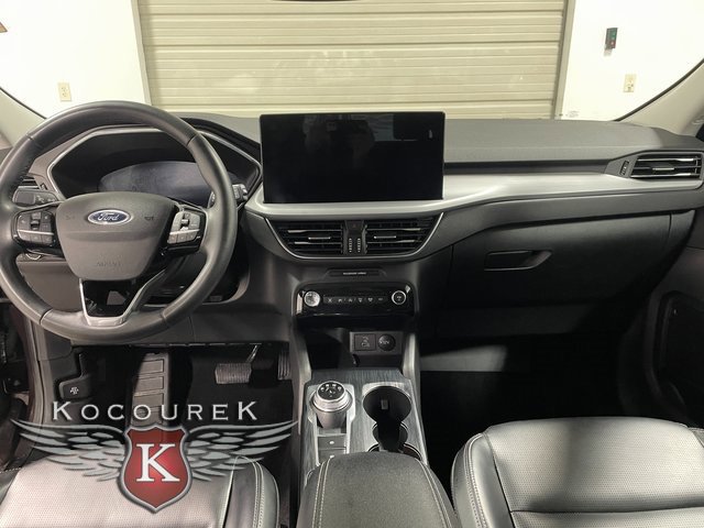 Used 2023 Ford Escape Platinum image 13