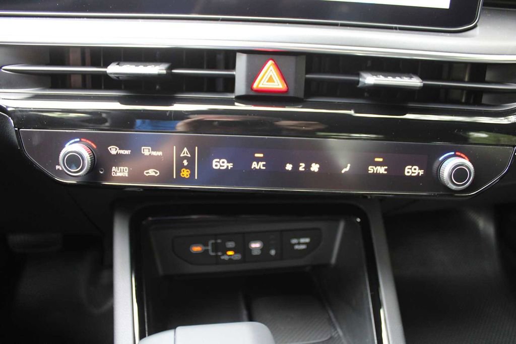 New 2025 Kia K5 GT-Line w/ GT-Line Premium Package image 36