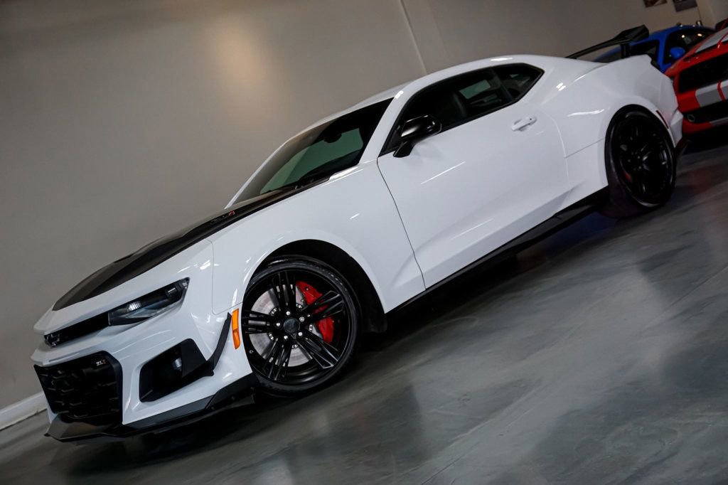 Used 2020 Chevrolet Camaro ZL1 image 89