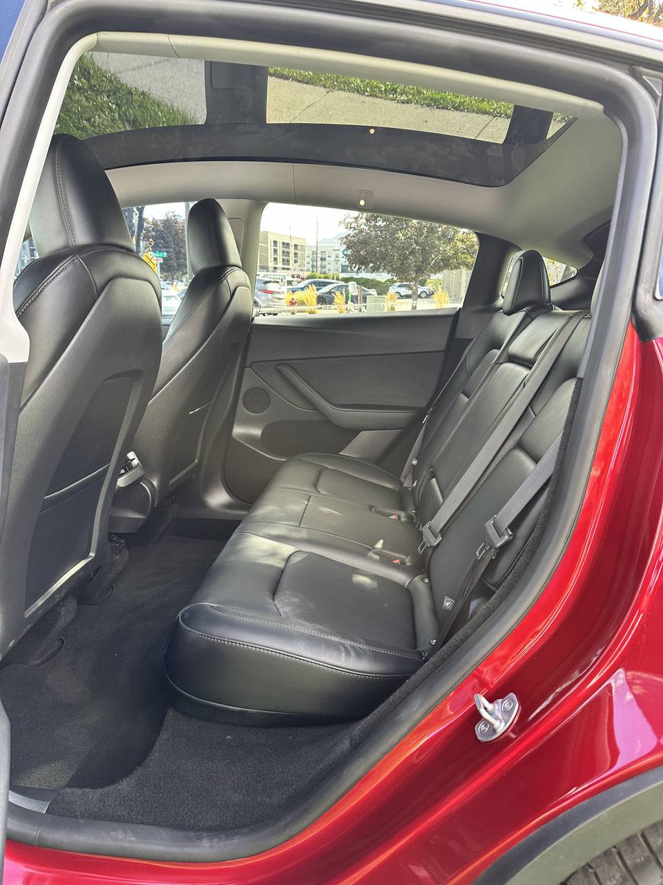 Used 2025 Tesla Model Y Performance AWD/4WD image 18