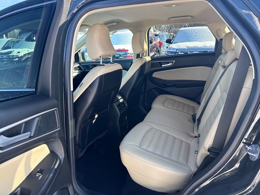 Used 2023 Ford Edge SEL w/ Convenience Package image 14