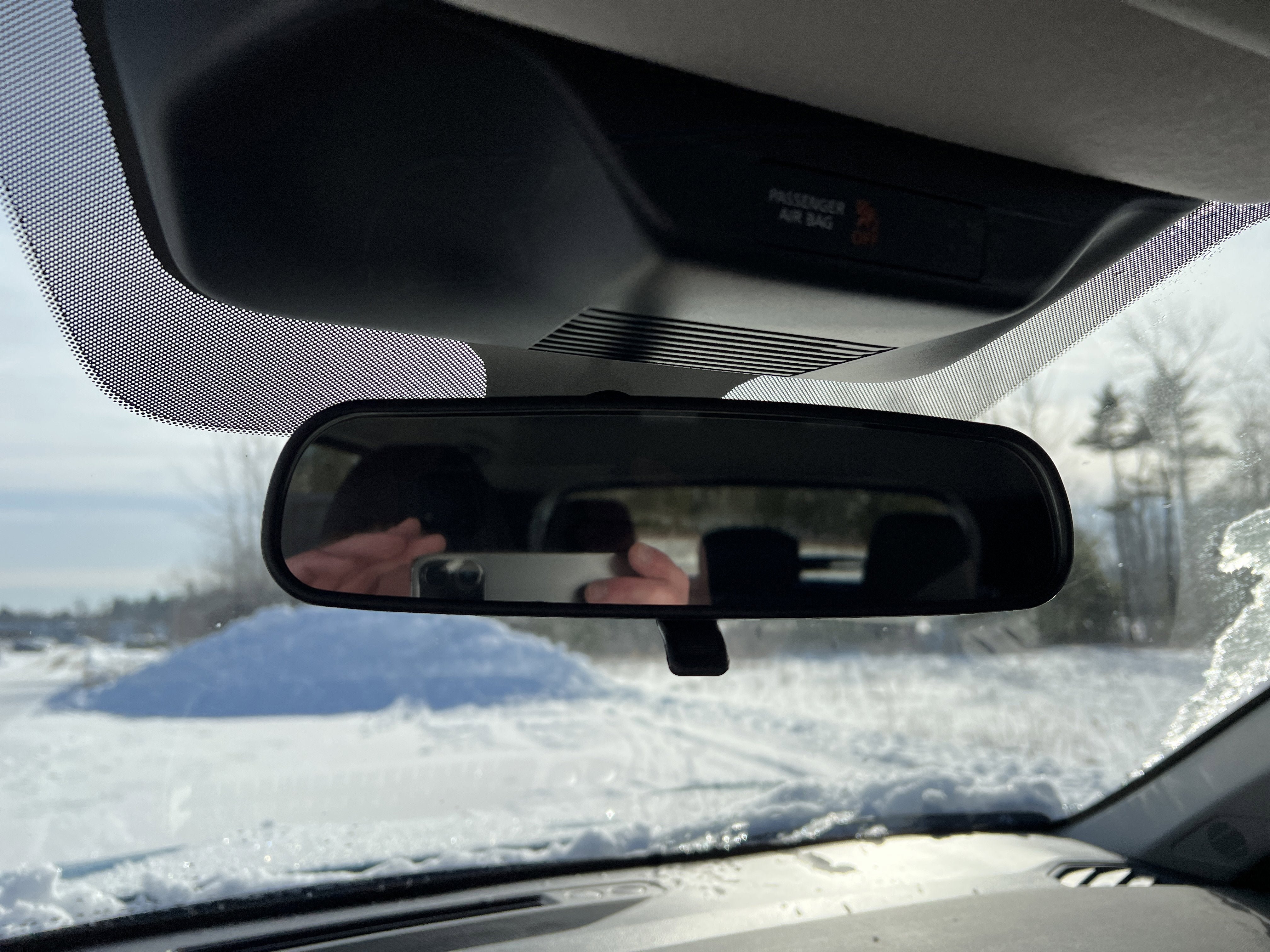 New 2026 Nissan Kicks SR w/ Cold Weather Package image 25