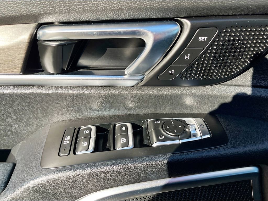 Used 2022 Kia Telluride SX w/ SX Prestige Package image 18