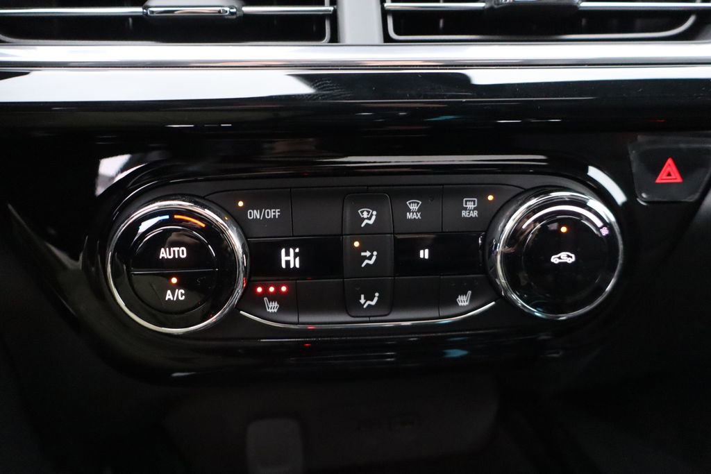 New 2026 Chevrolet Trax RS w/ Sunroof Package image 19