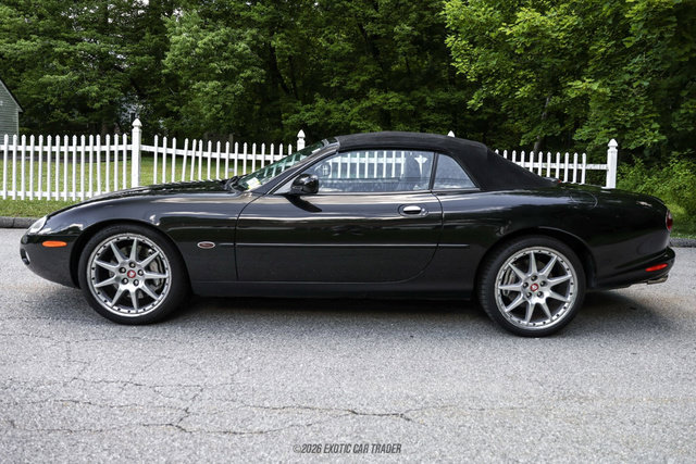 Used 2002 Jaguar XK8 Convertible RWD image 15