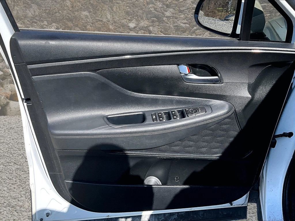 Used 2021 Hyundai Santa Fe SEL image 16