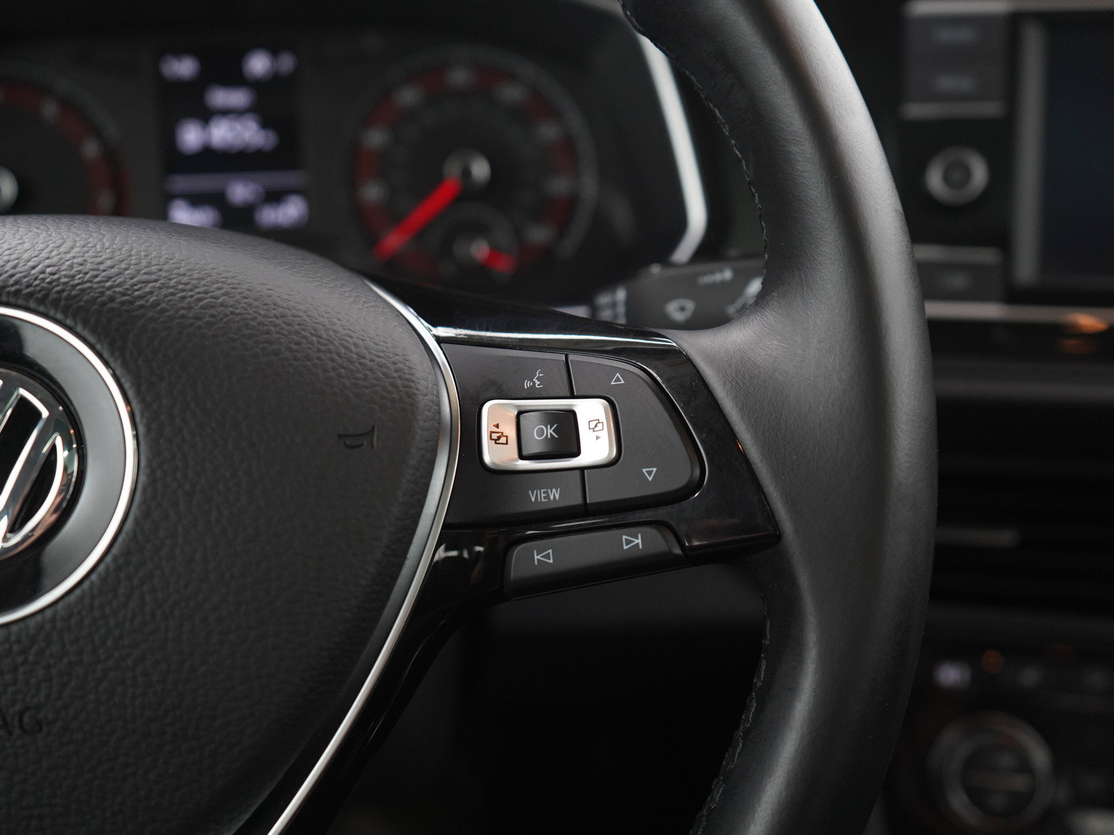 Used 2019 Volkswagen Jetta SE FWD image 24