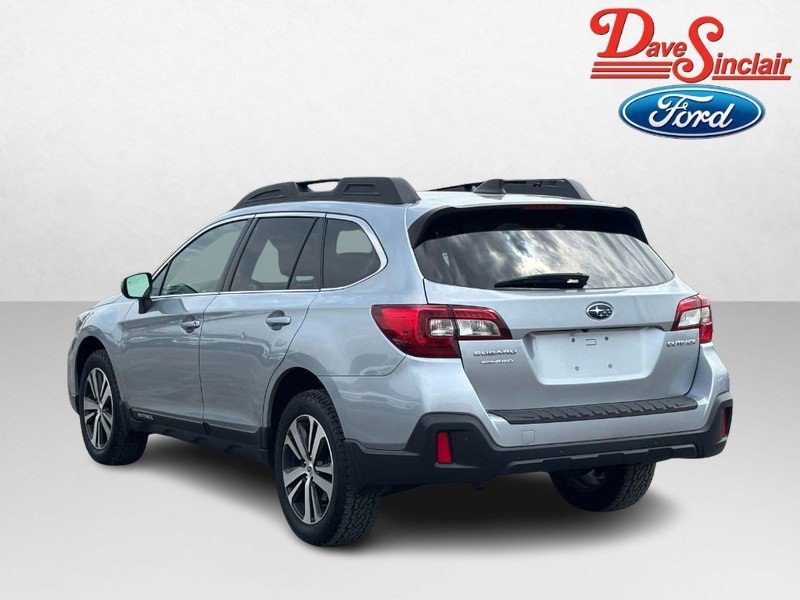 Used 2018 Subaru Outback 2.5i Limited image 9