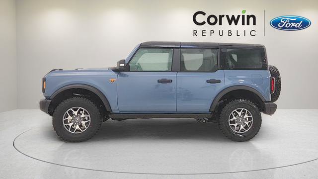New 2025 Ford Bronco Badlands image 4