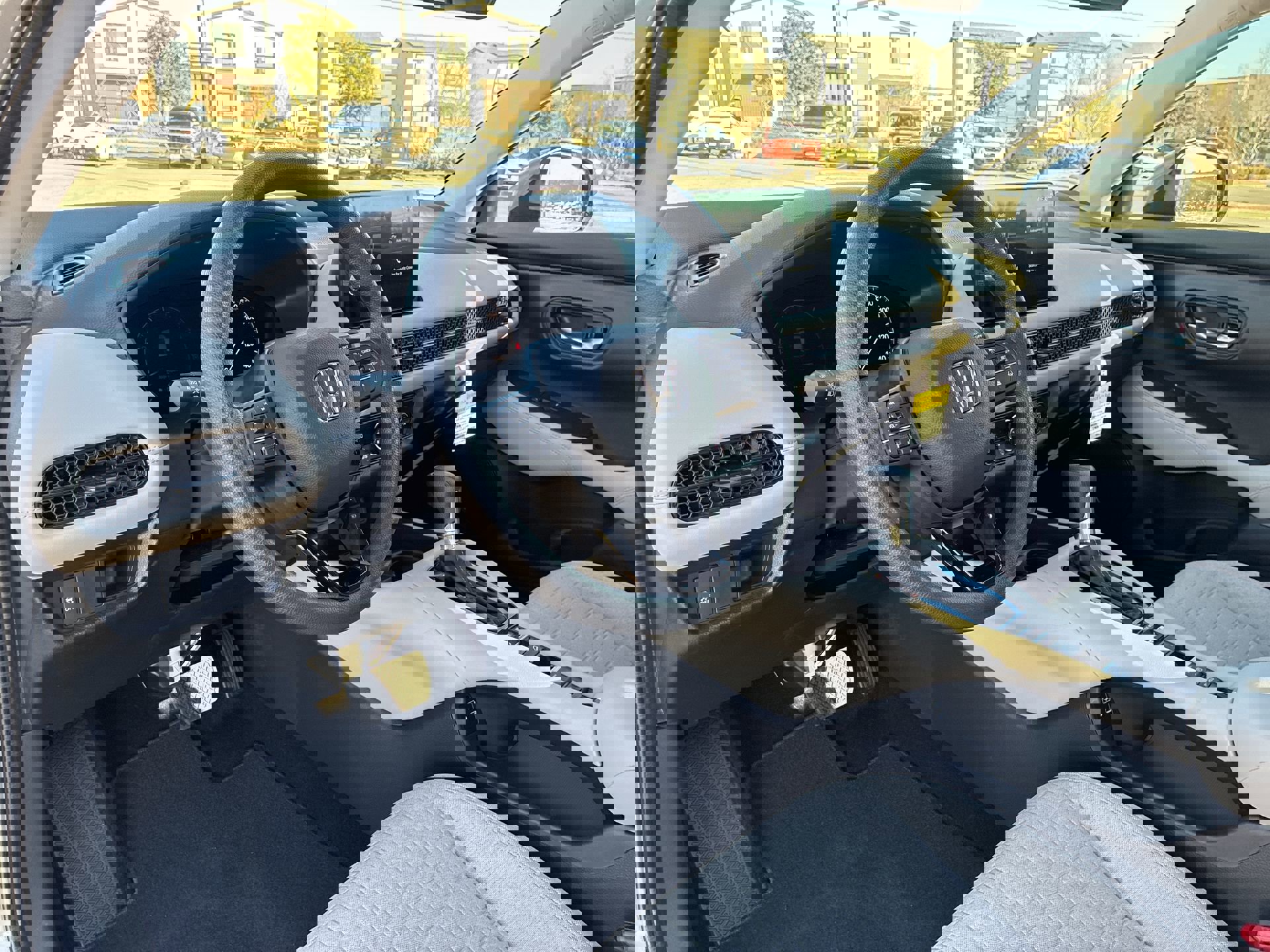 Certified 2026 Honda HR-V LX image 2