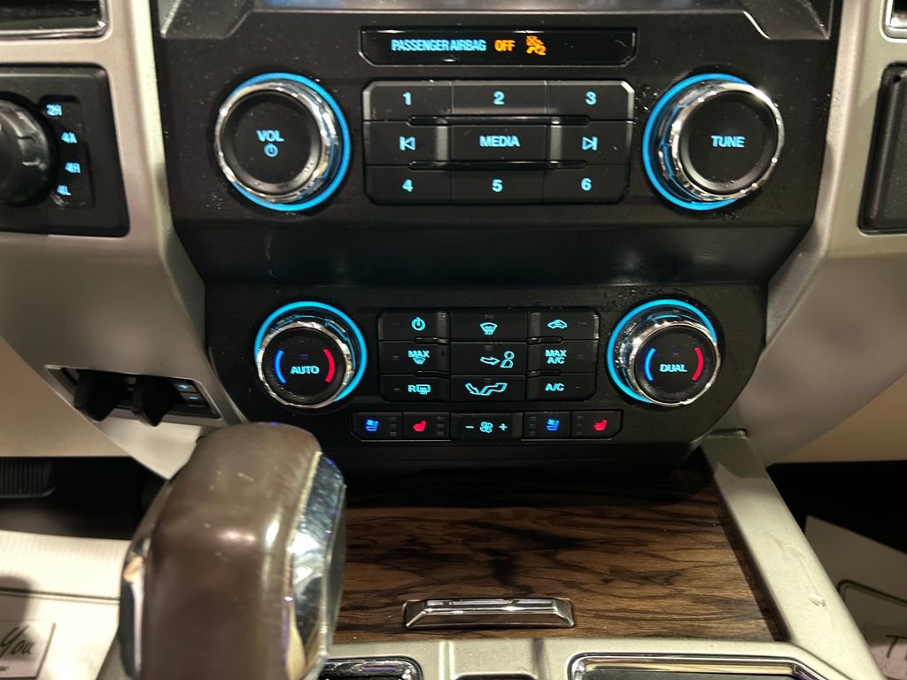Used 2019 Ford F150 Lariat image 17