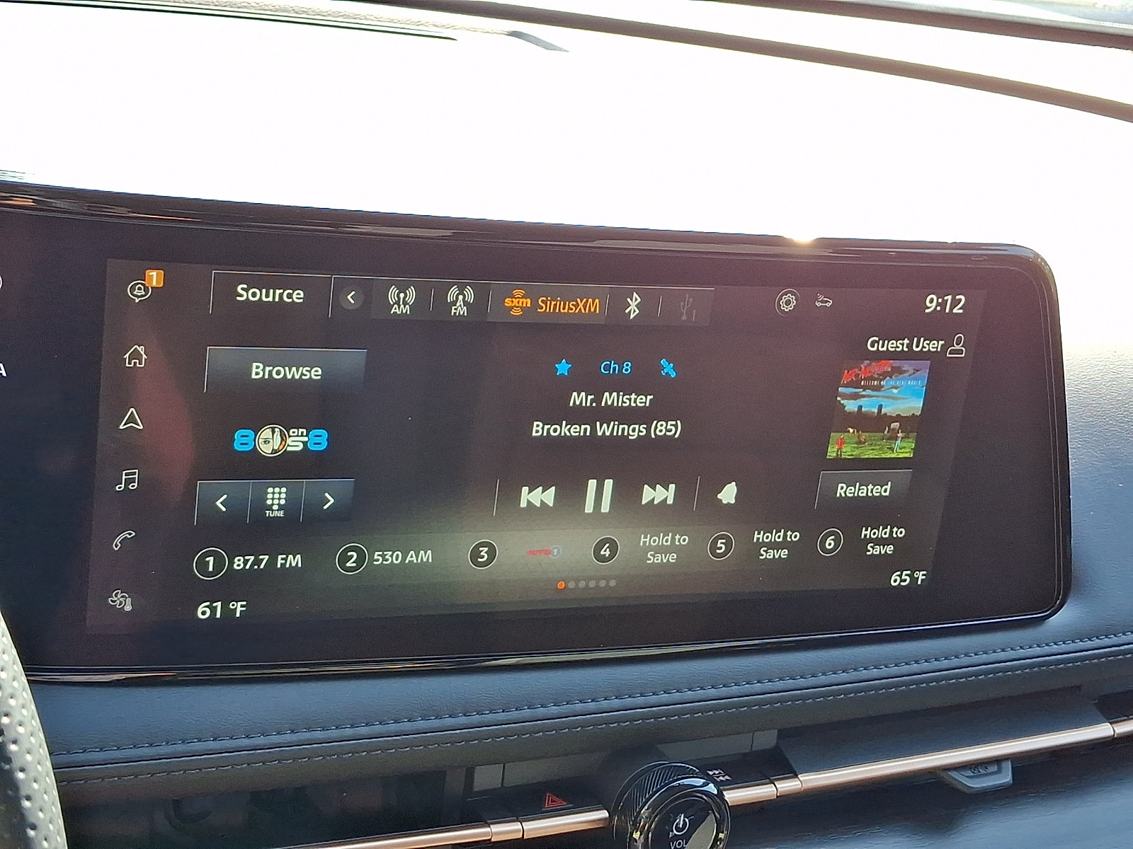 Used 2023 Nissan Ariya FWD image 19