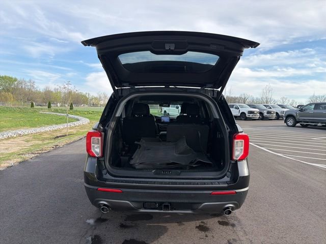 Certified 2022 Ford Explorer XLT w/ Equipment Group 202A AWD/4WD image 11