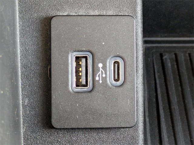 Used 2021 Ford F250 XLT w/ FX4 Off-Road Package image 21