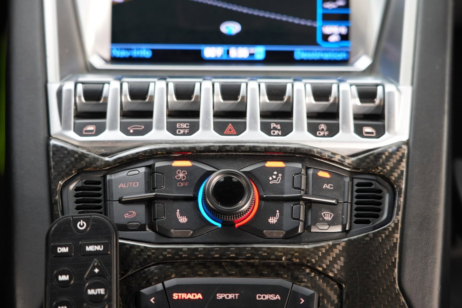 Used 2015 Lamborghini Aventador LP 700-4 image 40