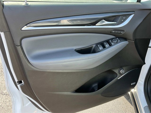 Used 2024 Buick Enclave Premium image 26